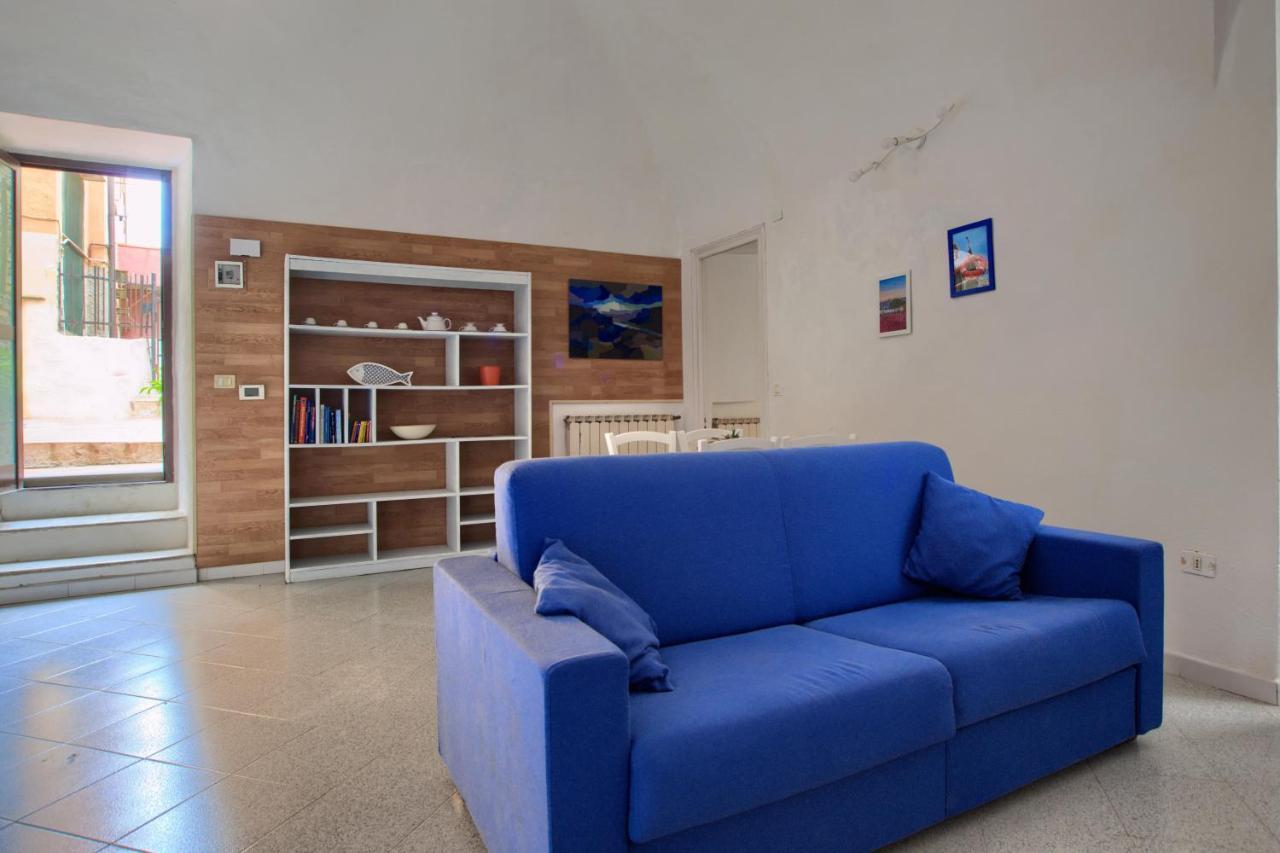 Casa A 2 Passi Dal Mare Con Patio Privato Villa อิมเปรีอา ภายนอก รูปภาพ