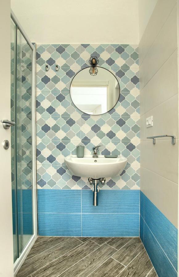 Casa A 2 Passi Dal Mare Con Patio Privato Villa อิมเปรีอา ภายนอก รูปภาพ