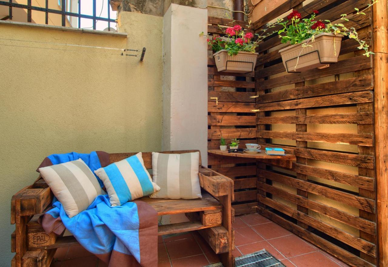 Casa A 2 Passi Dal Mare Con Patio Privato Villa อิมเปรีอา ภายนอก รูปภาพ